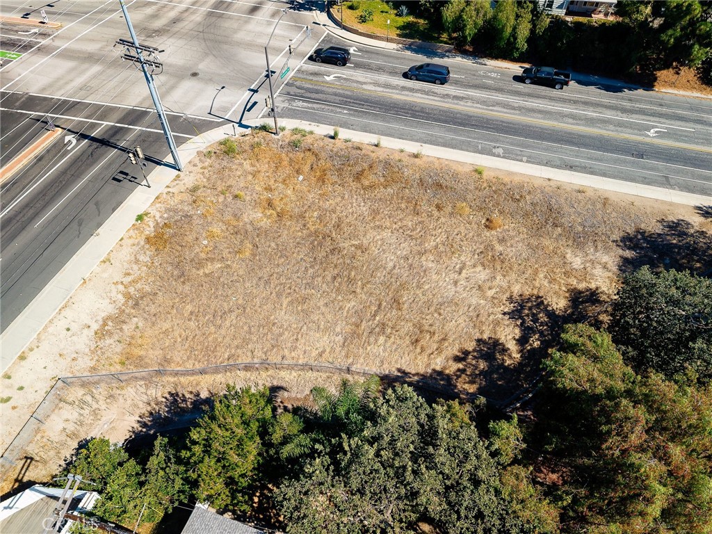 500 E Hillcrest