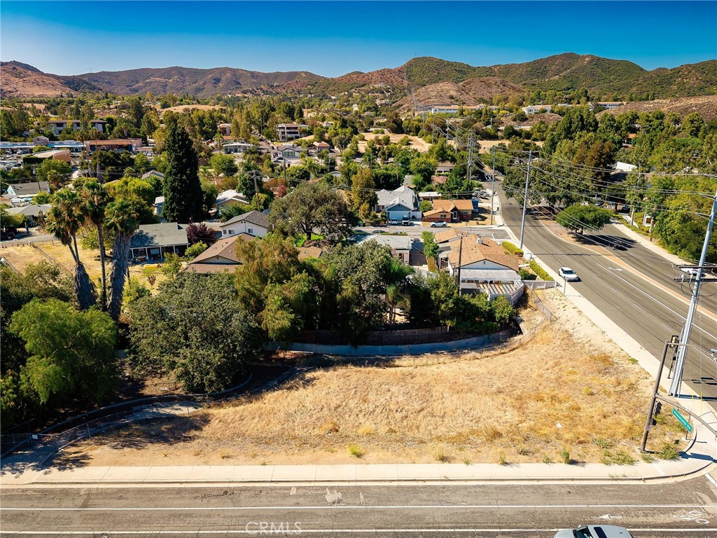 500 E Hillcrest