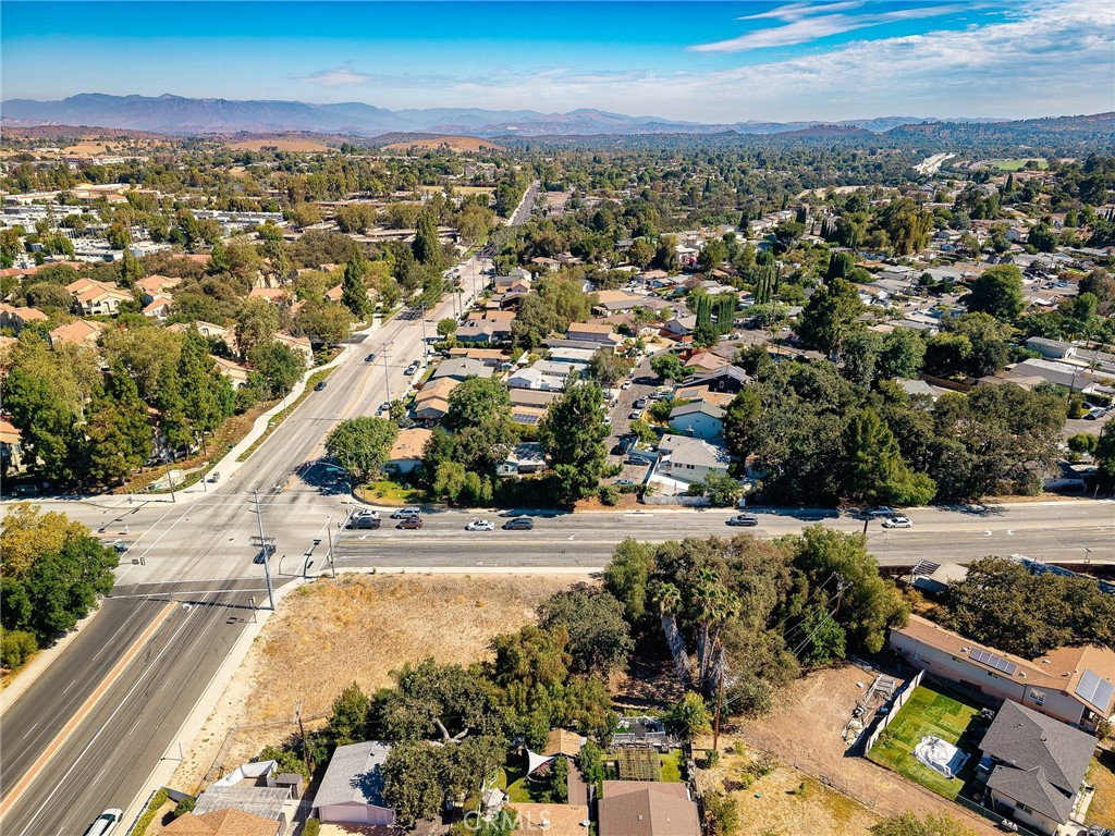 500 E Hillcrest