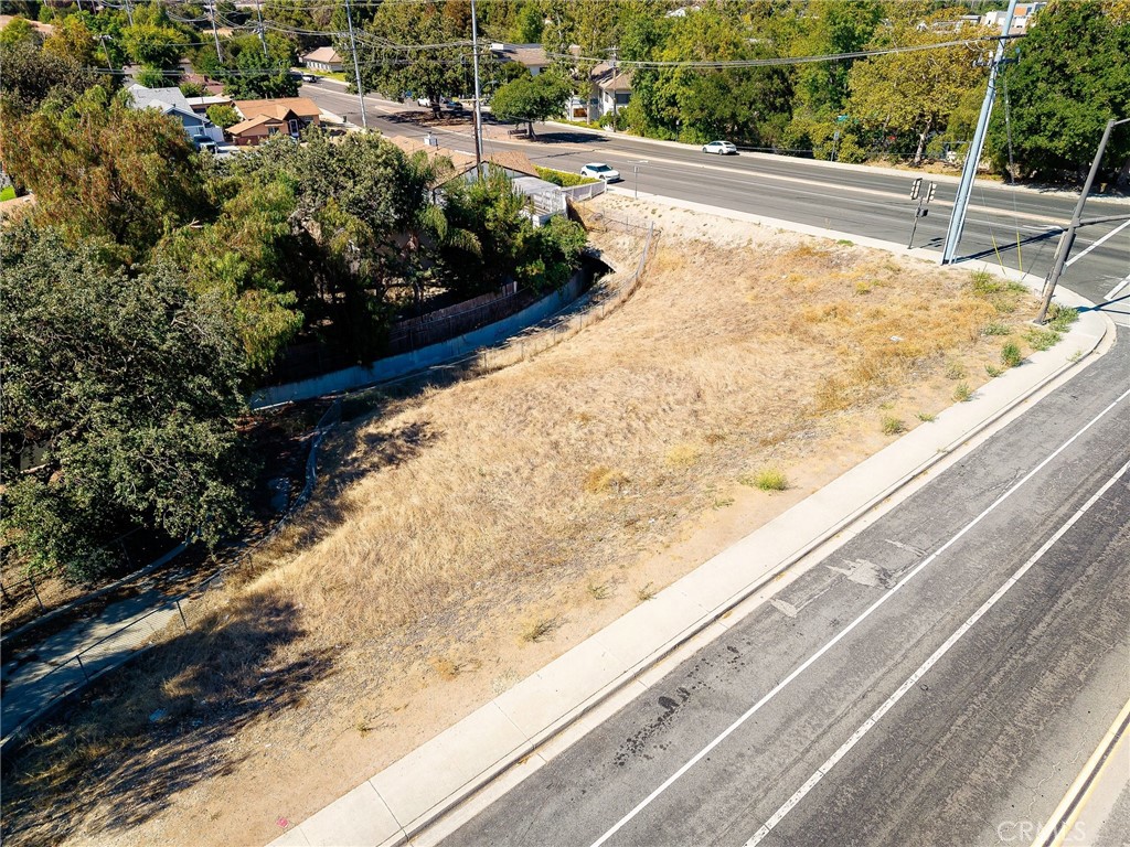 500 E Hillcrest