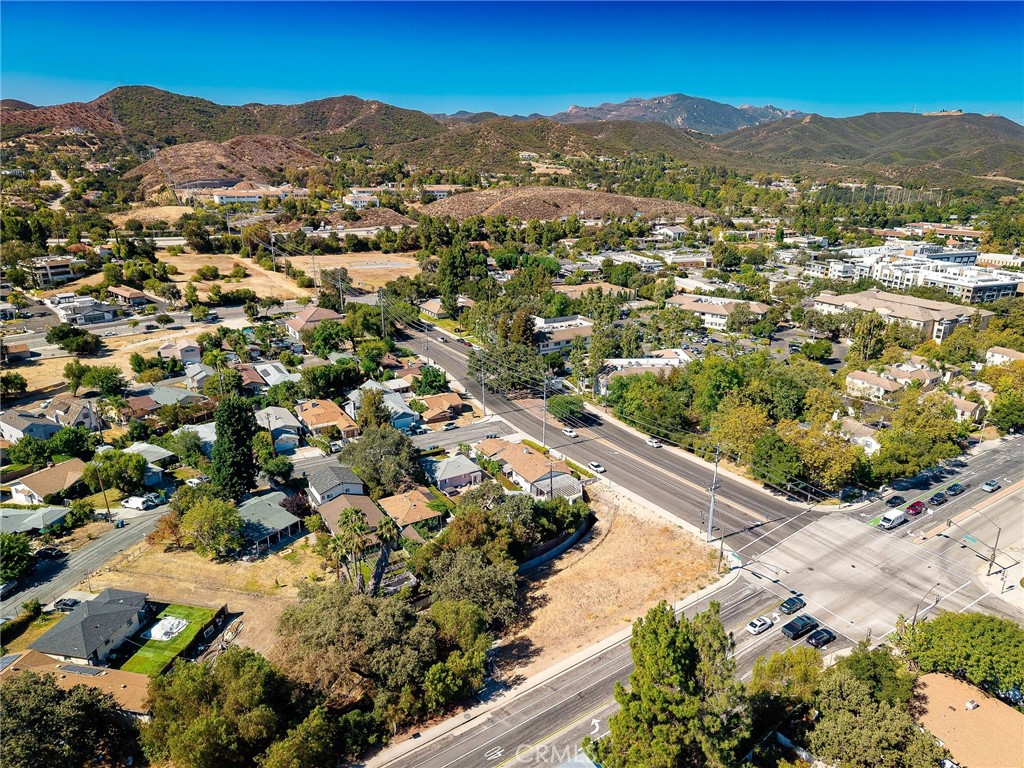 500 E Hillcrest