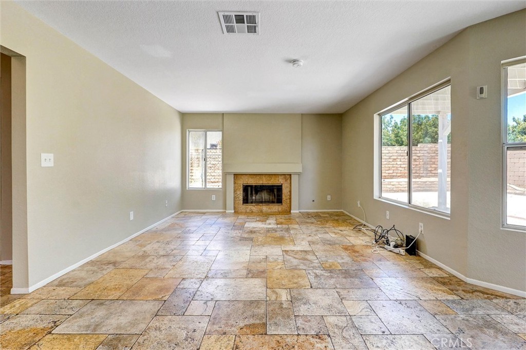 3121 Crowne Drive