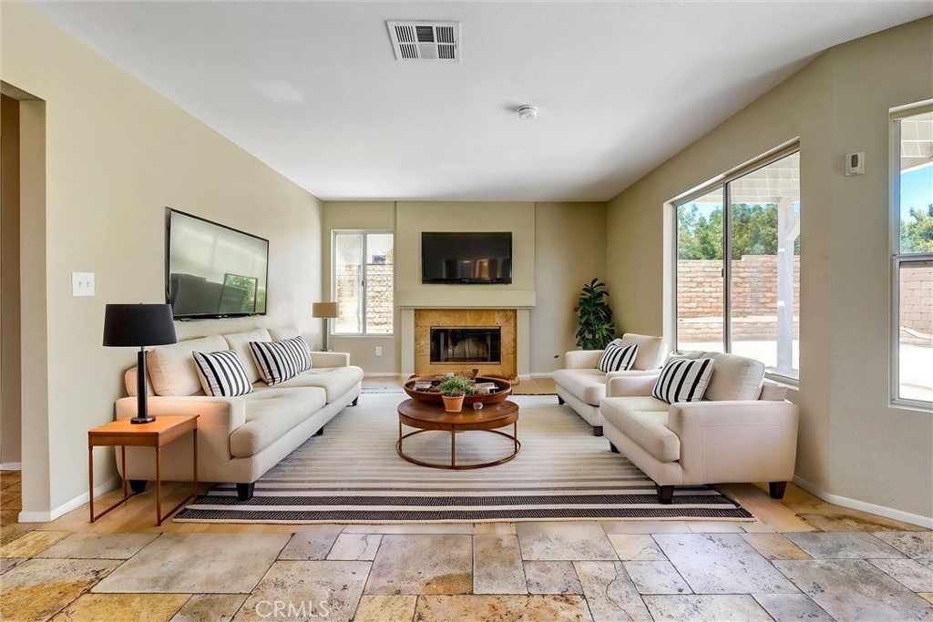 3121 Crowne Drive