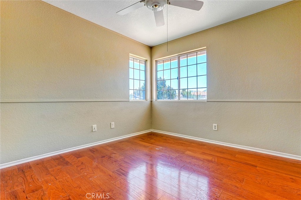 3121 Crowne Drive