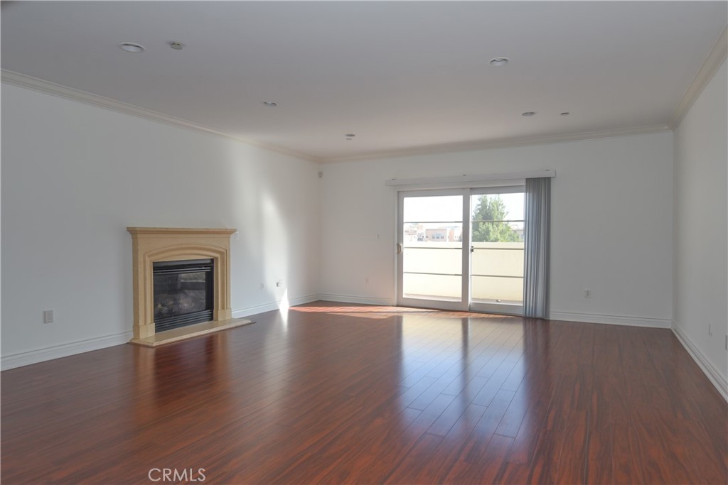 11848 Kiowa Avenue 104