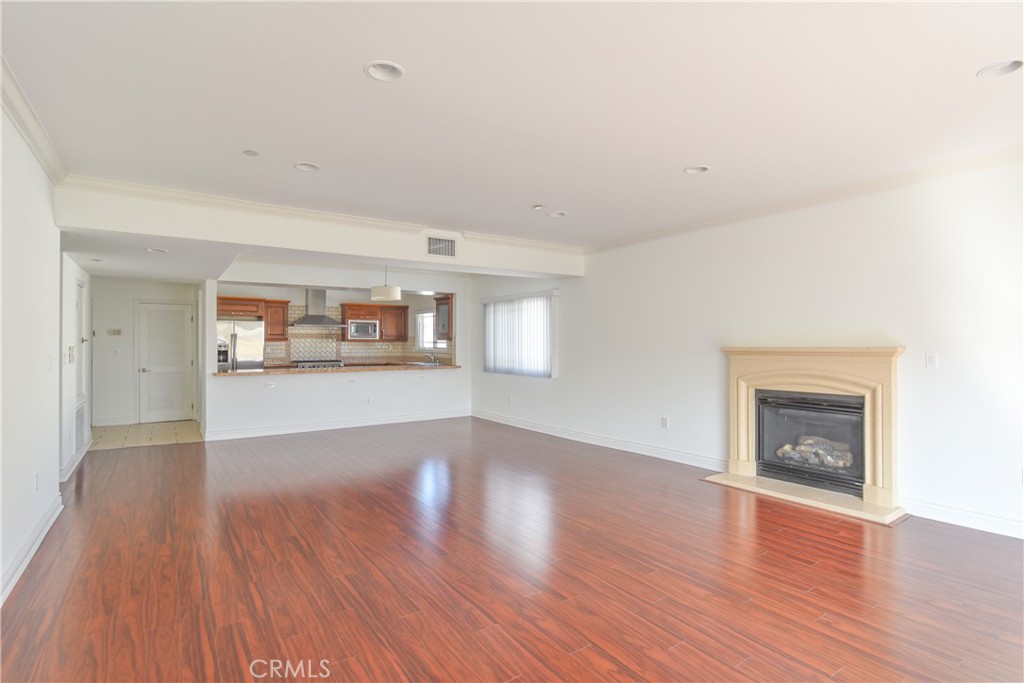 11848 Kiowa Avenue 104