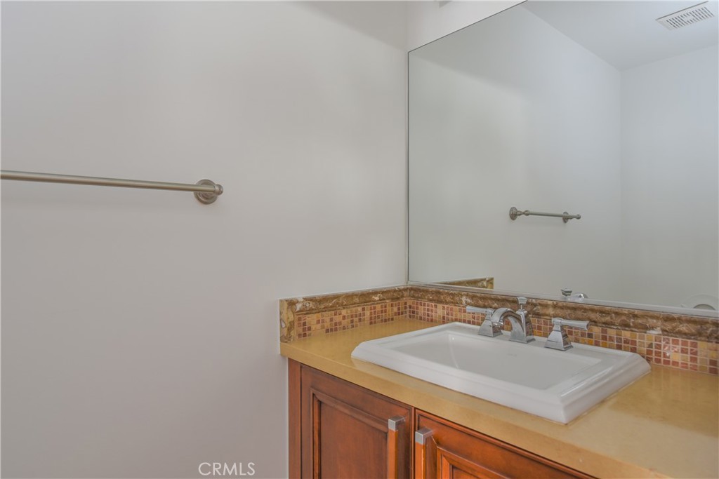11848 Kiowa Avenue 104