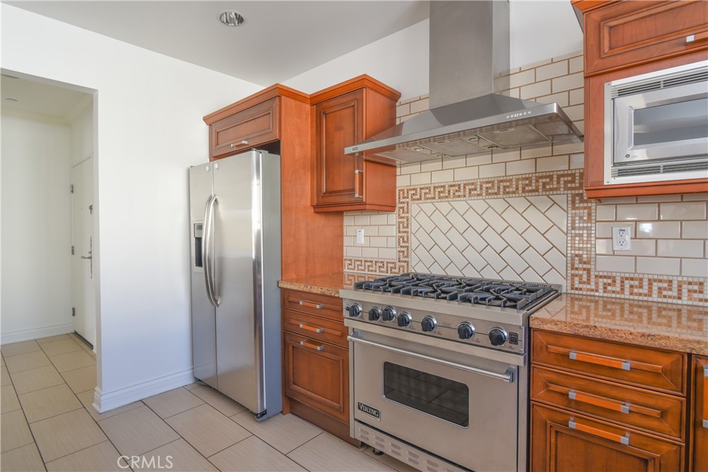 11848 Kiowa Avenue 104