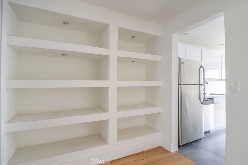 811 6th Street 204