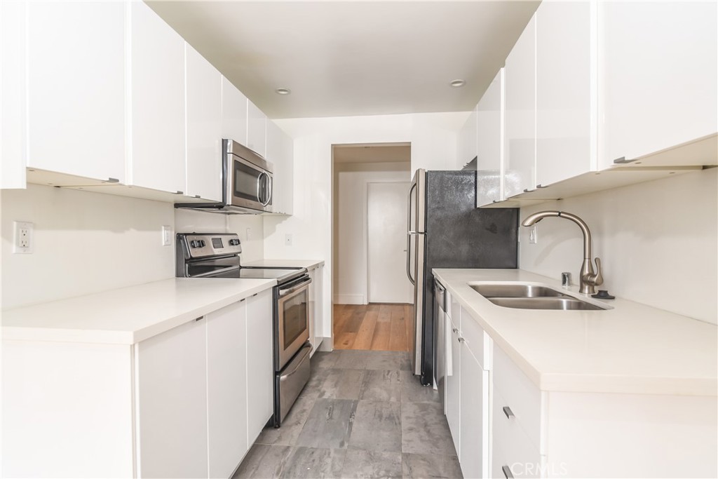 811 6th Street 204