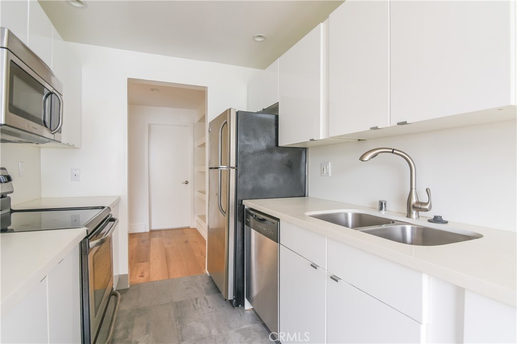 811 6th Street 204