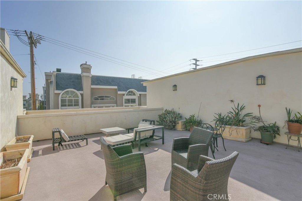 11848 Kiowa Avenue 302