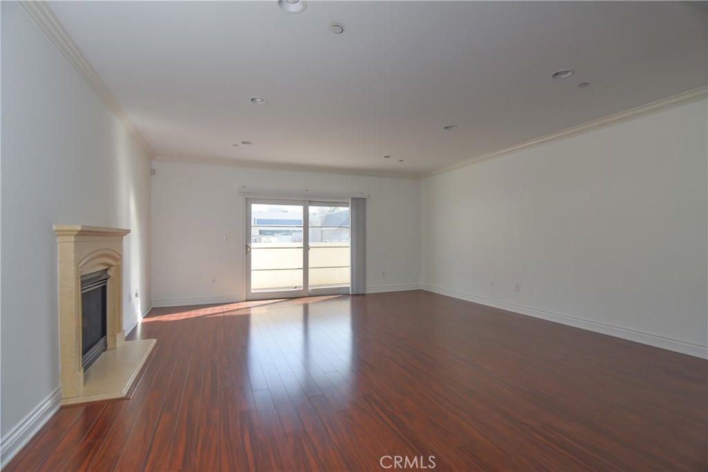 11848 Kiowa Avenue 302