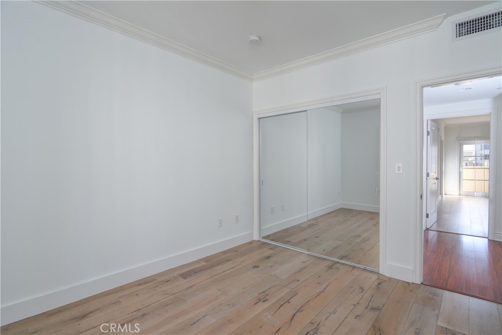 11848 Kiowa Avenue 302