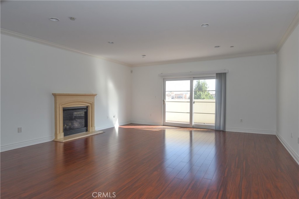 11848 Kiowa Avenue 302
