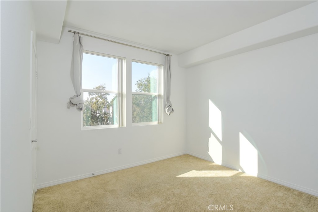 11925 KLING Street 409