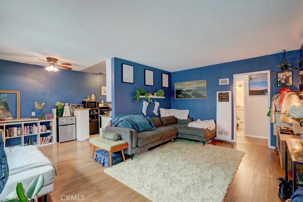 1101 E Ocean Boulevard 7