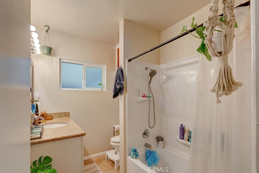 1101 E Ocean Boulevard 7