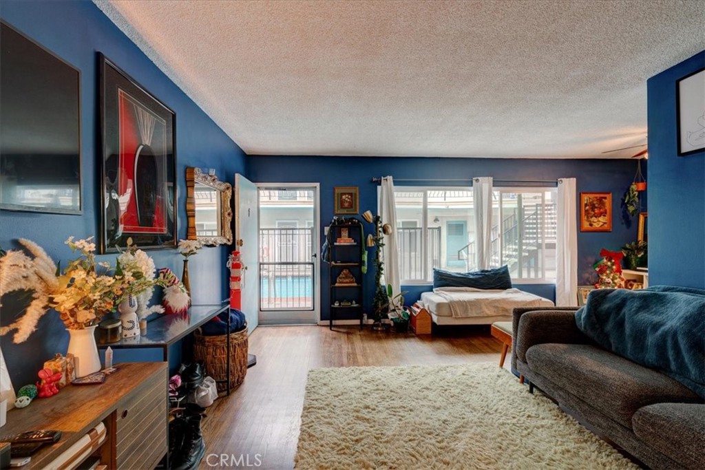 1101 E Ocean Boulevard 7