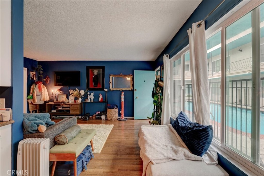 1101 E Ocean Boulevard 7