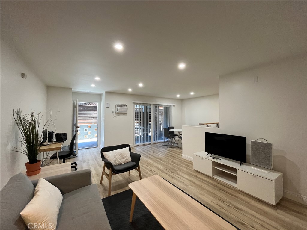 1114 6th Street 9