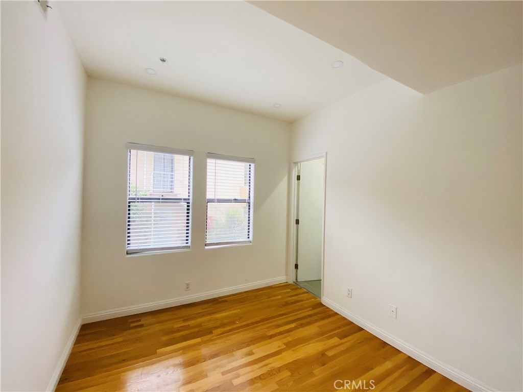 1227 21st Street 11