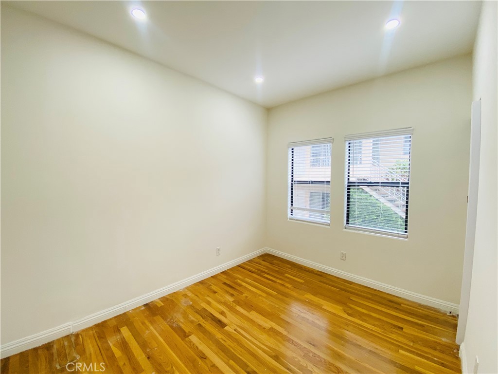 1227 21st Street 11