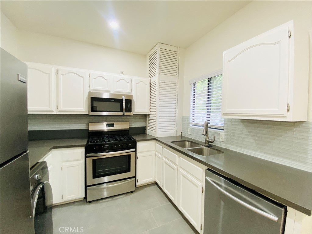 1227 21st Street 11