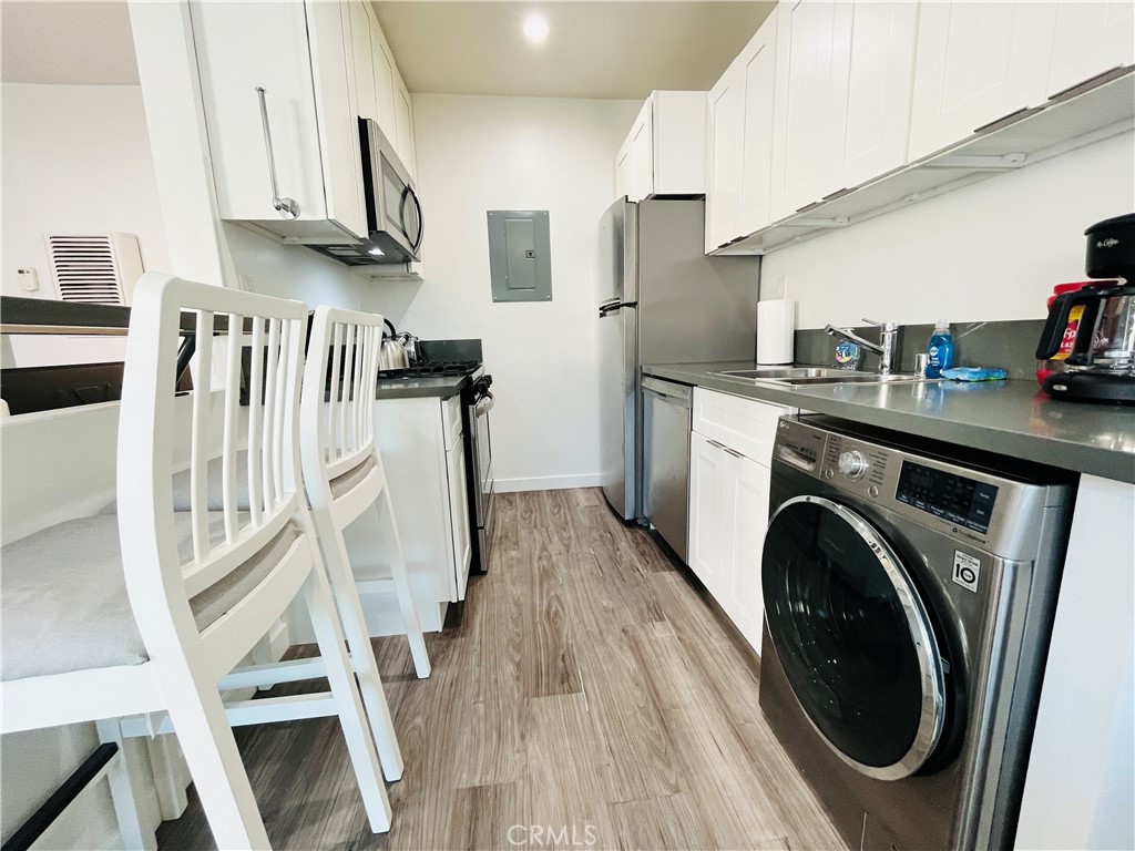 3864 Inglewood Boulevard 2