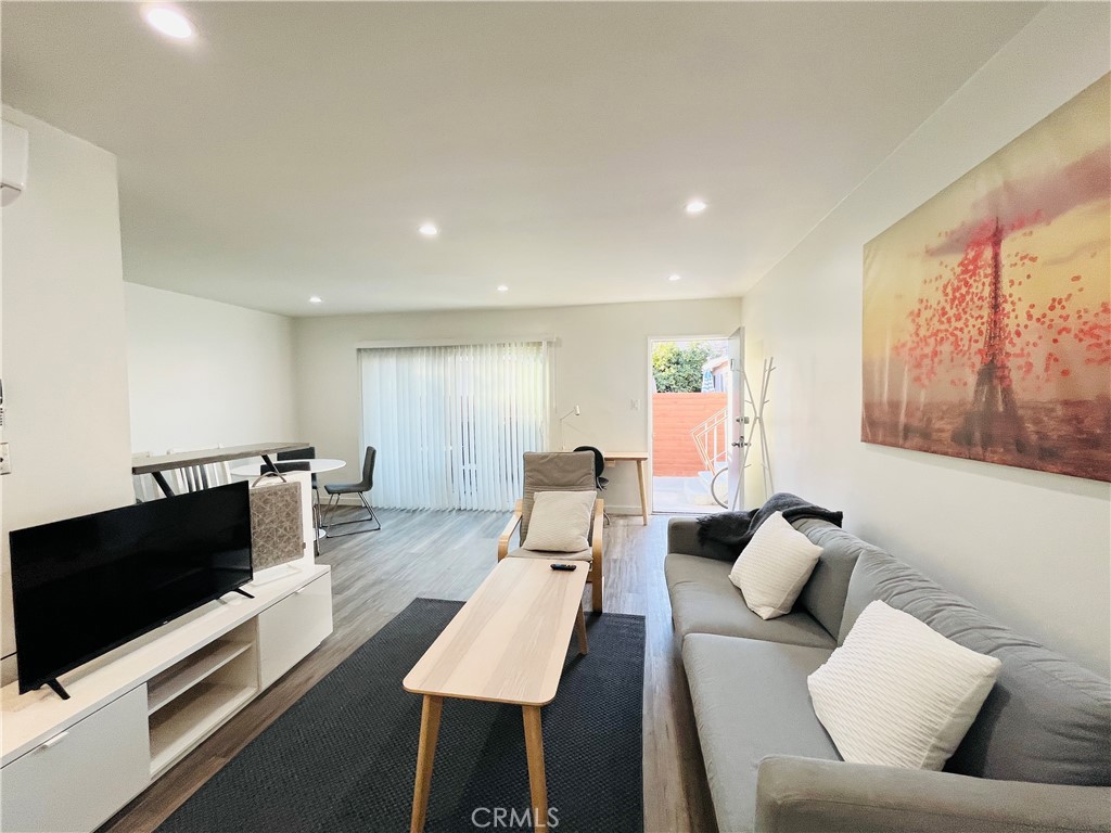 3864 Inglewood Boulevard 2