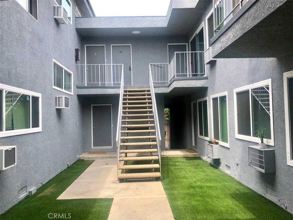 11825 National Boulevard 4