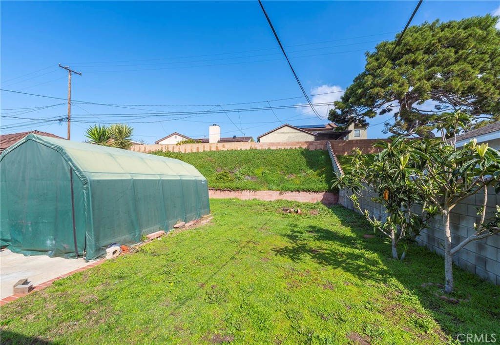 5105 W Carson Street