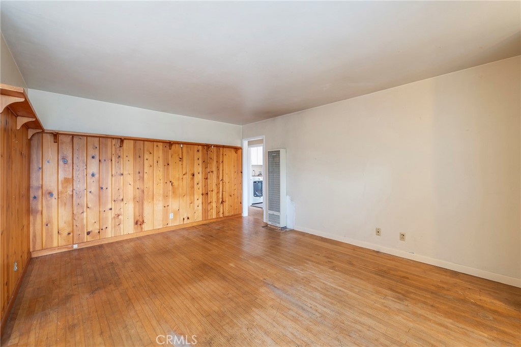 5105 W Carson Street