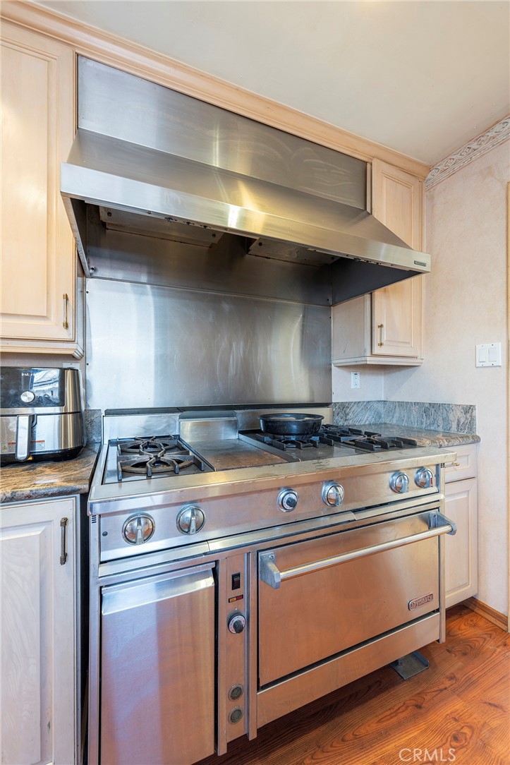 5105 W Carson Street