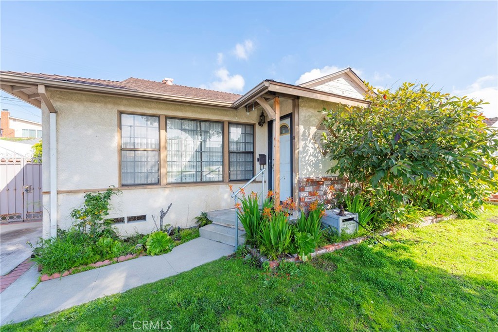 5105 W Carson Street