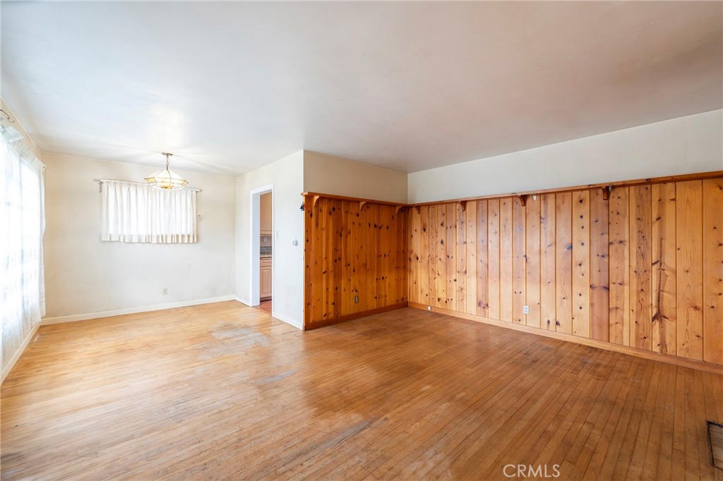 5105 W Carson Street