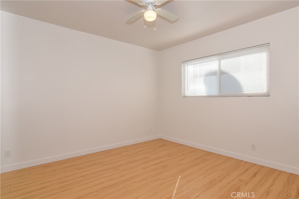 11921 Goshen Avenue 6