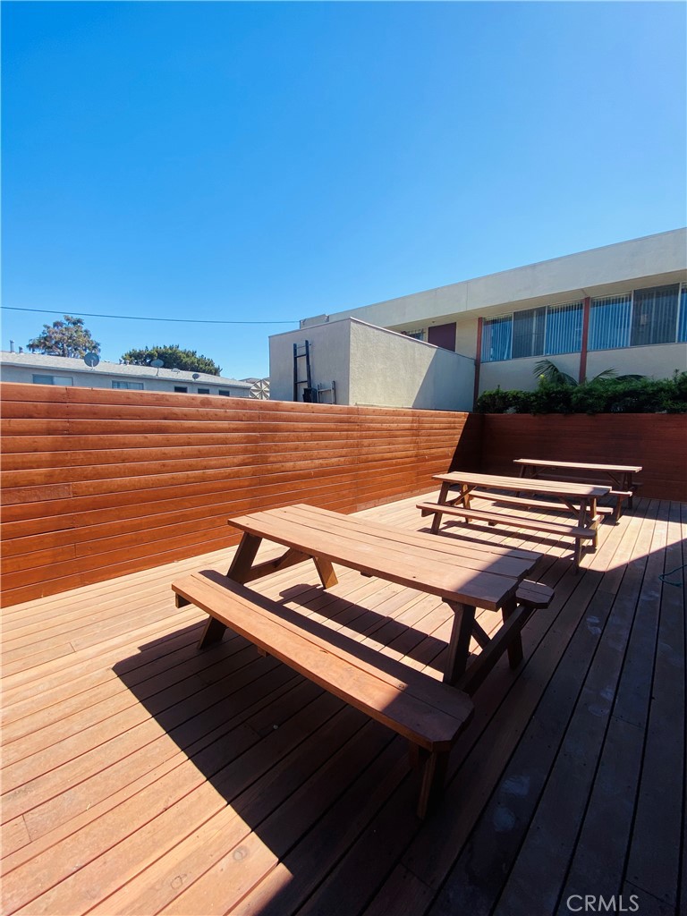 11422 Iowa Avenue 10