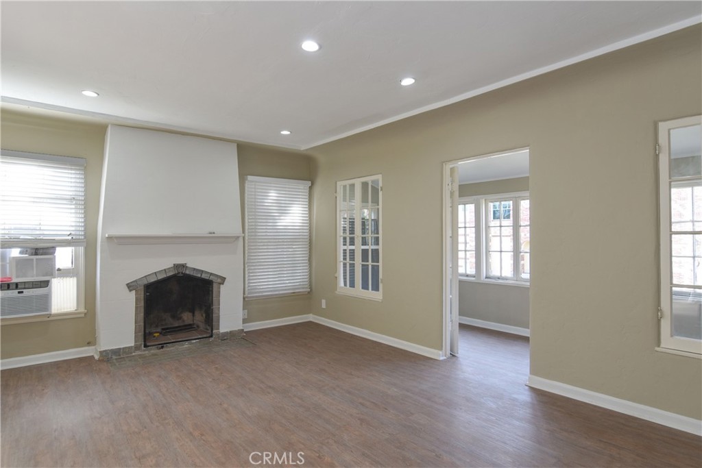 224 S Rexford Drive