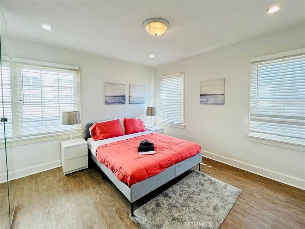 224 S Rexford Drive