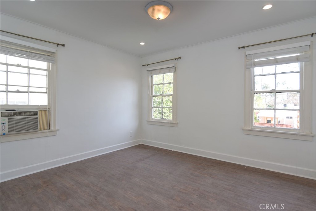 224 S Rexford Drive