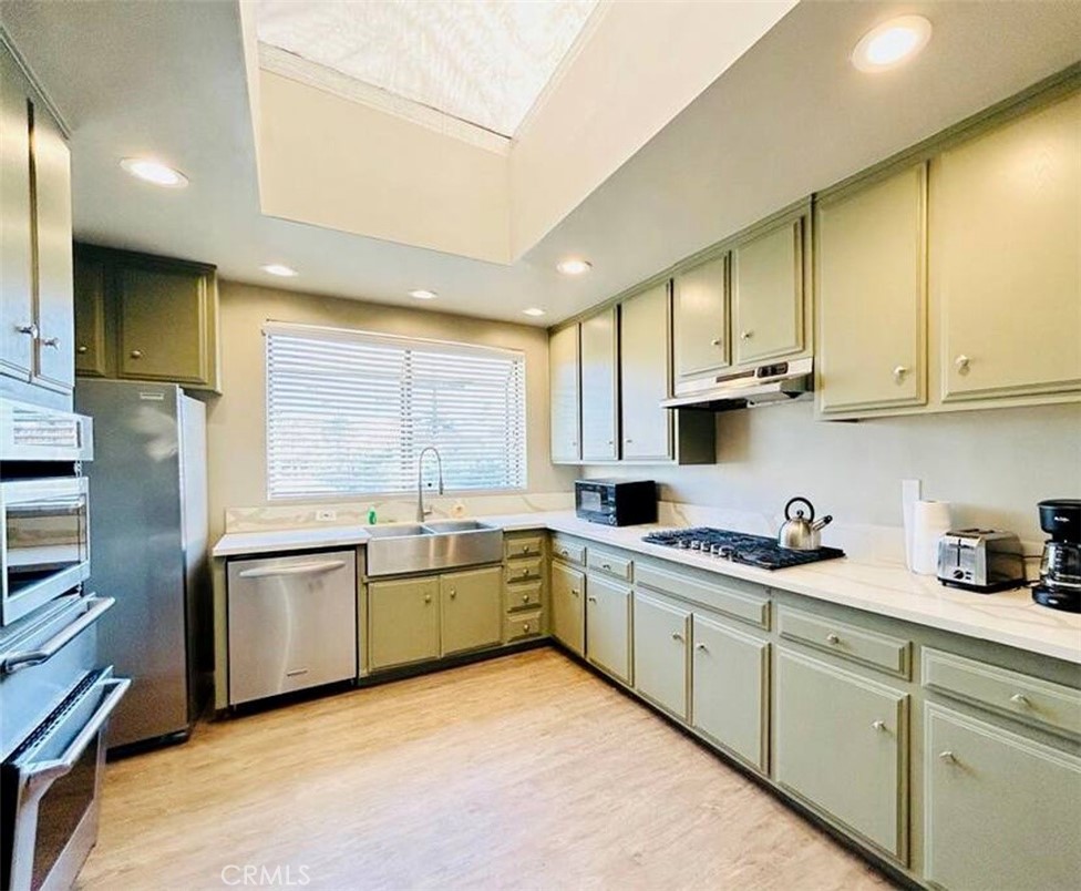 224 S Rexford Drive