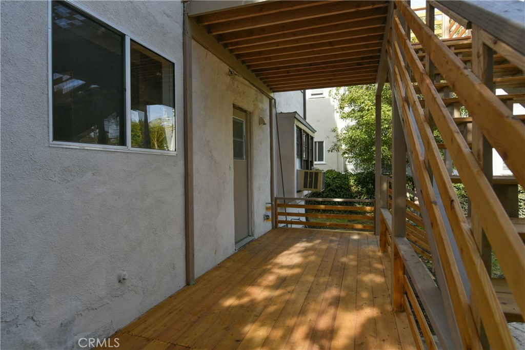 226 S Rexford Drive