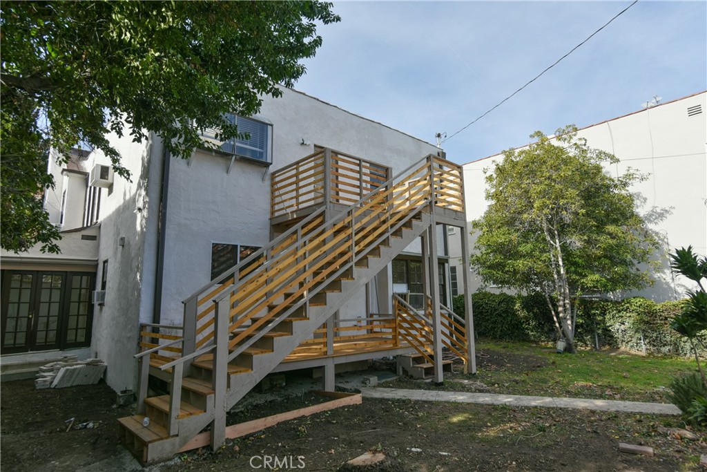 226 S Rexford Drive