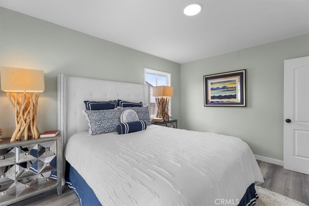 15007 Kornblum Avenue