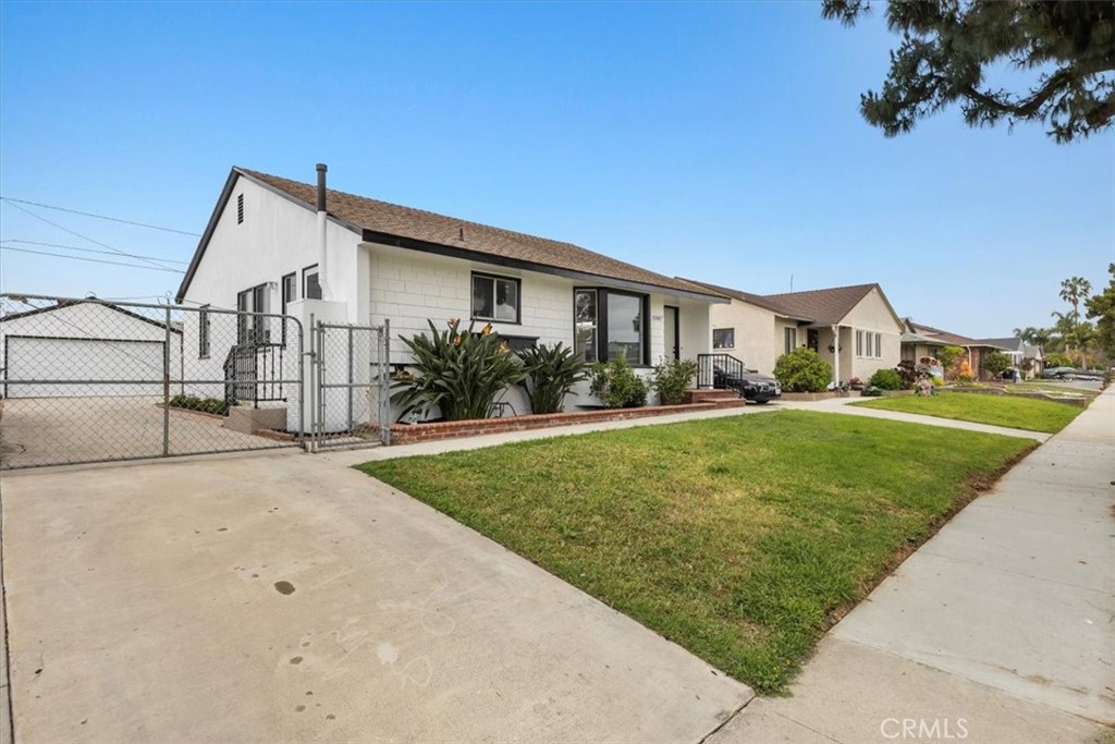 15007 Kornblum Avenue