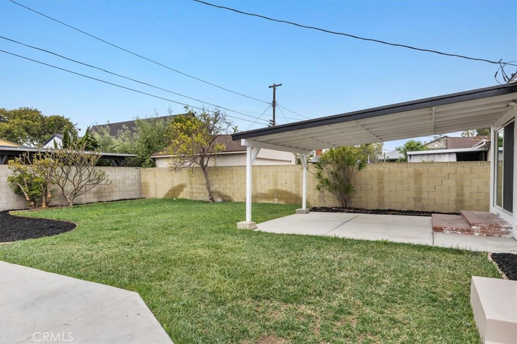 15007 Kornblum Avenue