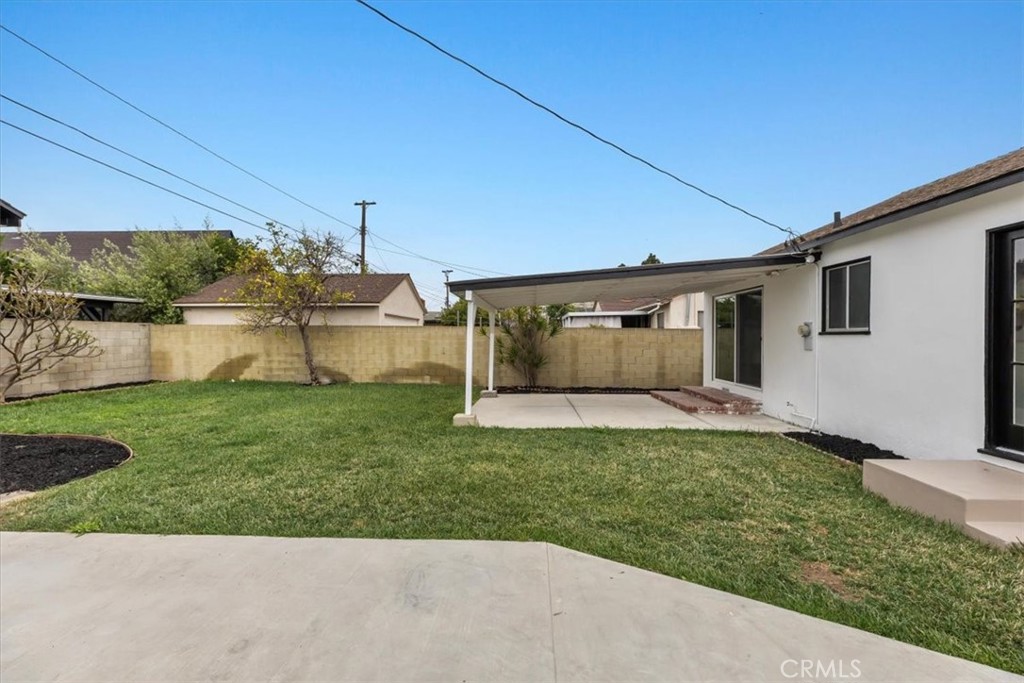 15007 Kornblum Avenue