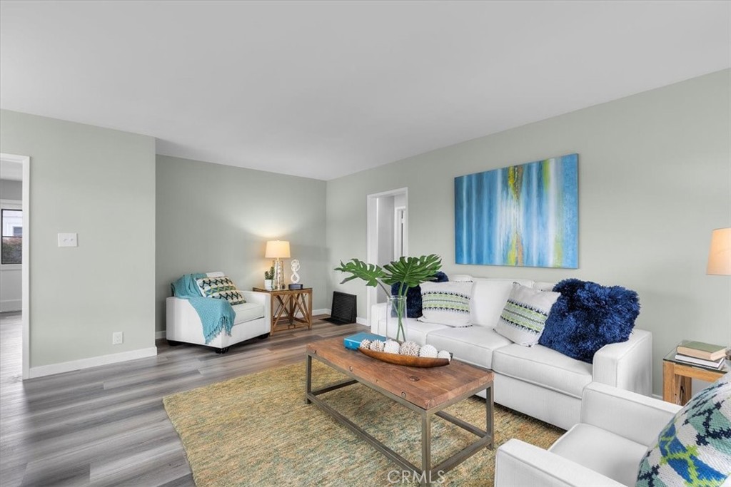 15007 Kornblum Avenue