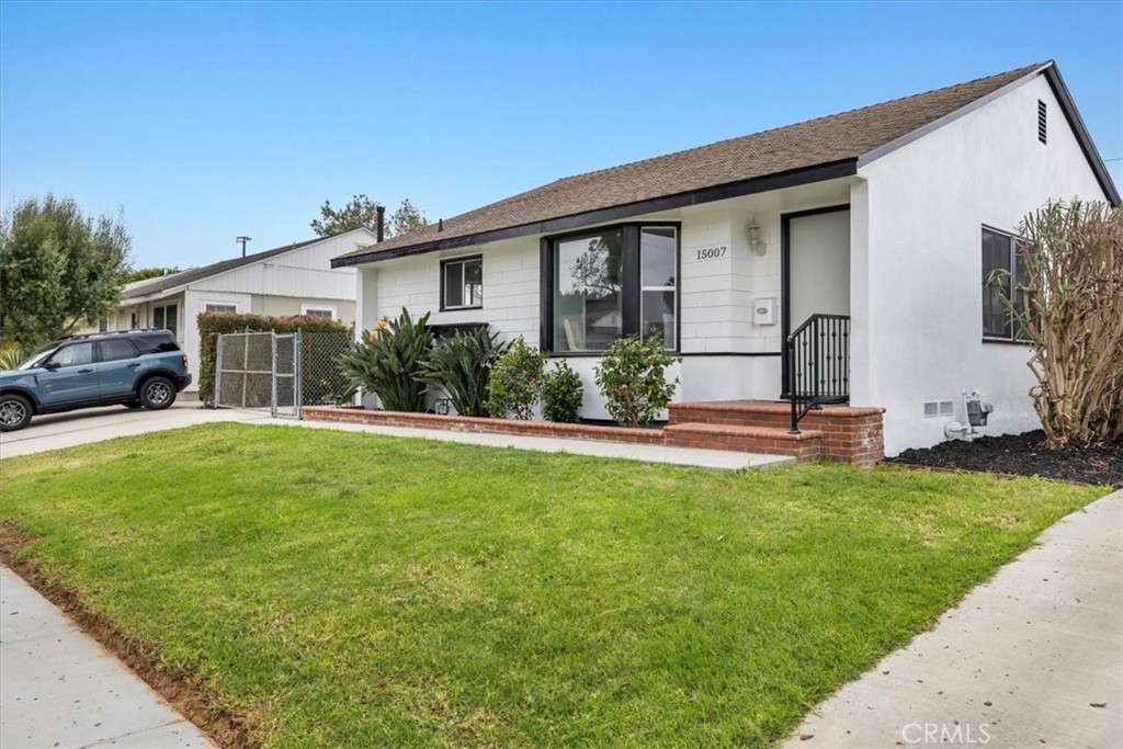 15007 Kornblum Avenue